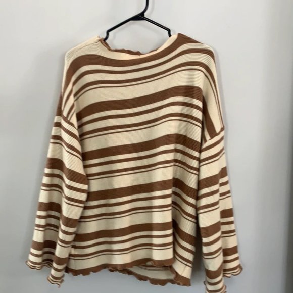 SWEATER - LISTICLE (XL) - Picture 2 of 2